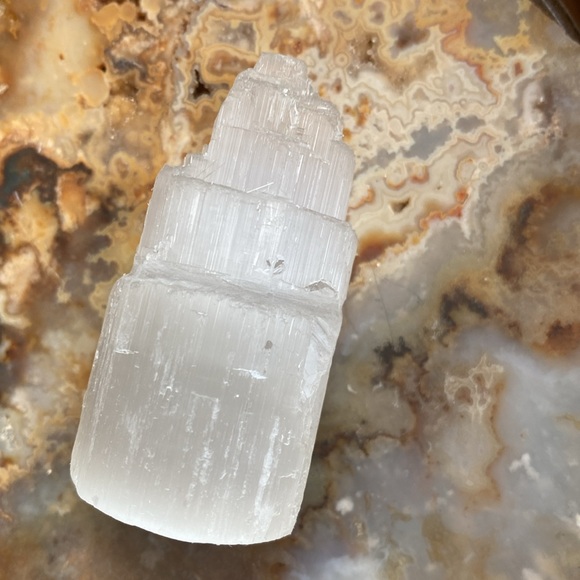 Bring in the light with this mini satin spar selenite Eiffel Tower - Picture 2 of 3